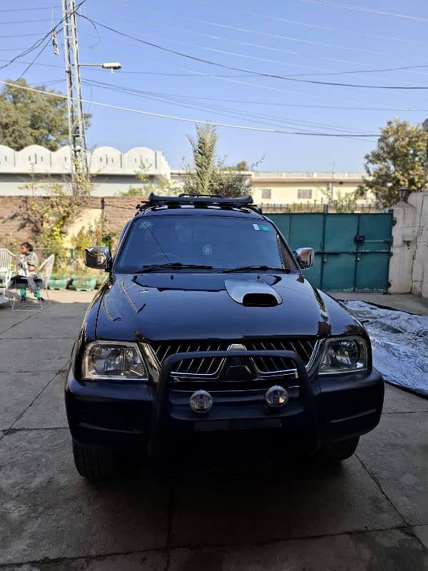 Mitsubishi L200 2006 4