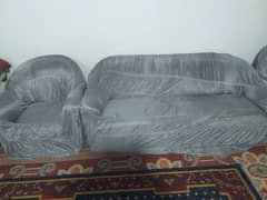 saaf sofa set h lainay wly rbta kry munsab mil jaya gy