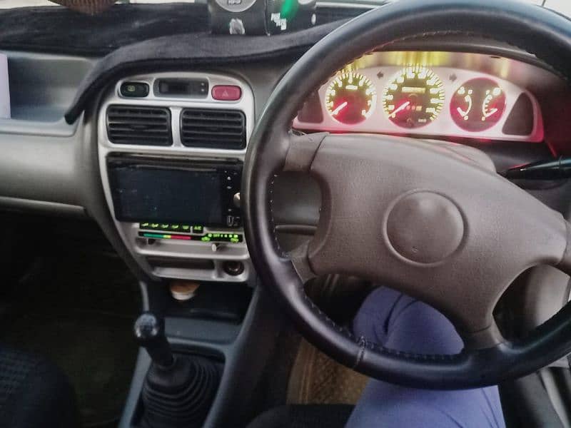 Suzuki Baleno 2003 11