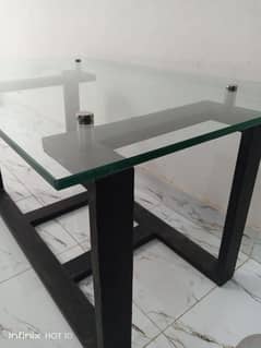 Centre table for sale