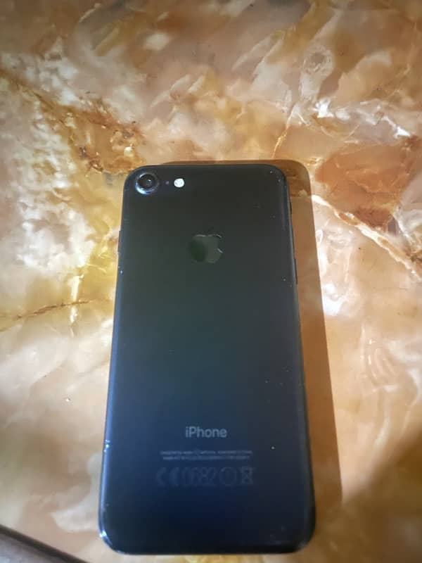 iPhone 7 32gb pta approved 2