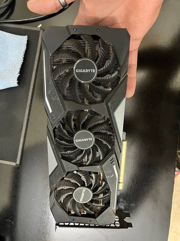 NVIDIA GeForce GTX 1660 Ti OC 3 fan 2