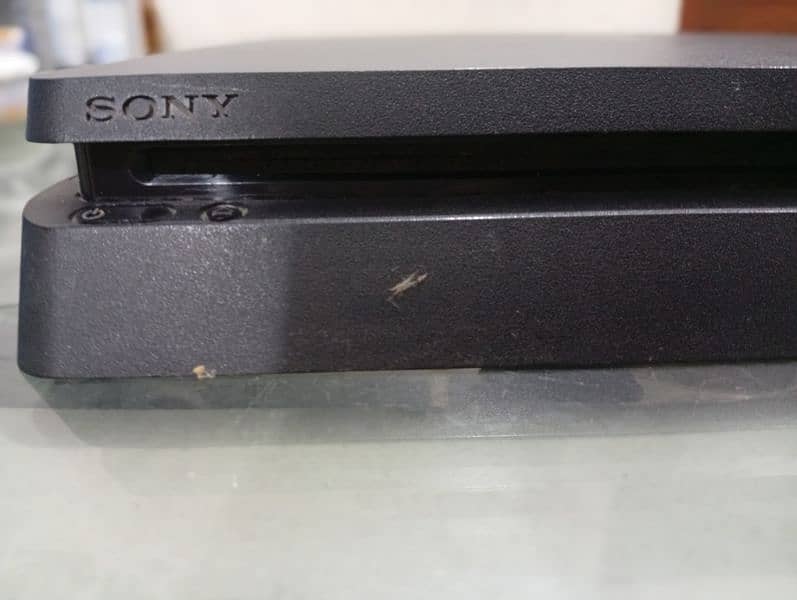 PS4 Slim 1 TB (Negotiable Price) 2