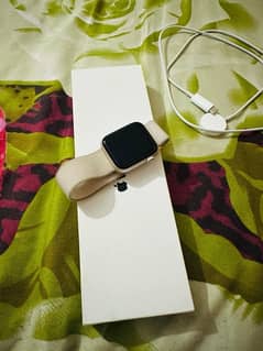 Apple Watch SE (Gen 2) 44mm starlight