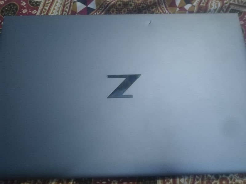 hp ZBOOK i7 10gen 0