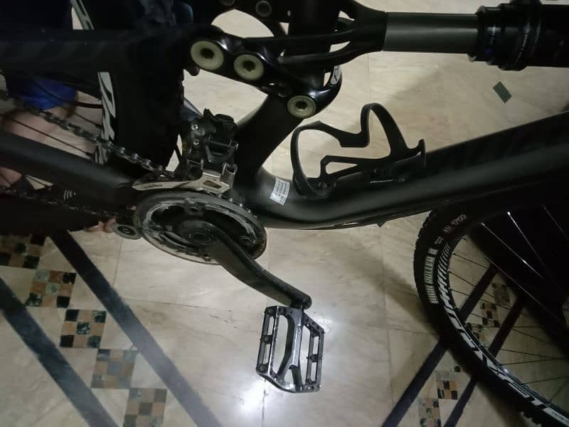 very good condition mountain bike 2