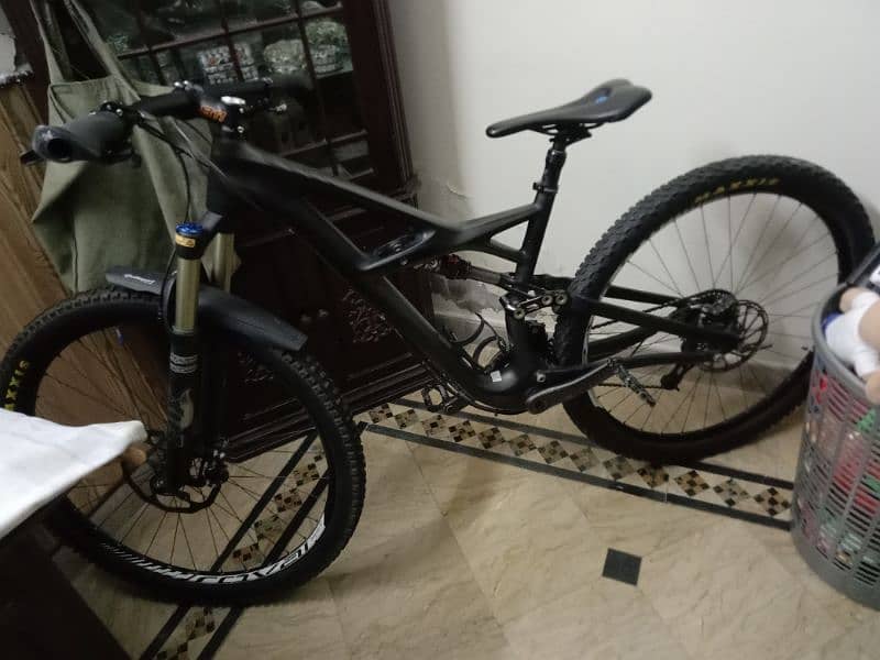 very good condition mountain bike 9