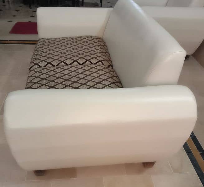 7 sitter sofa set with 7 cushions (LIKE NEW) 8