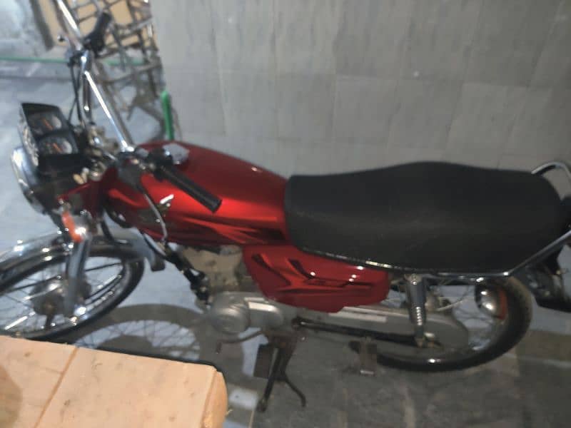 Honda 125 | 2023 Model | Lush Condition 4