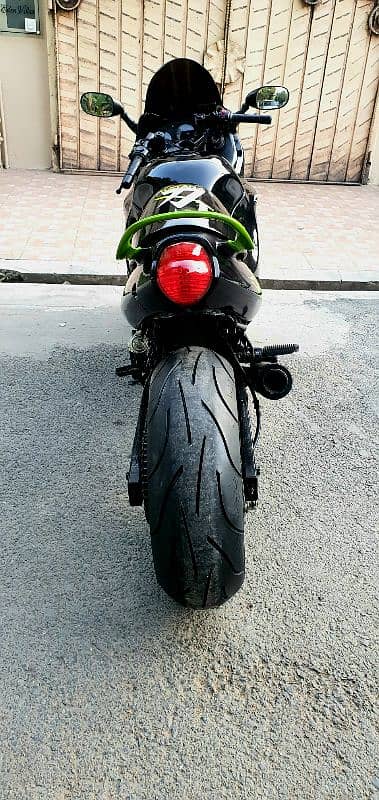 Suzuki gsxr 3