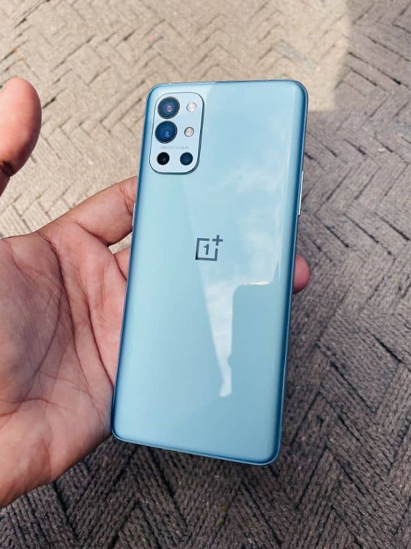 Oneplus 9R (8/128GB) Dual Sim Pta Approved 1