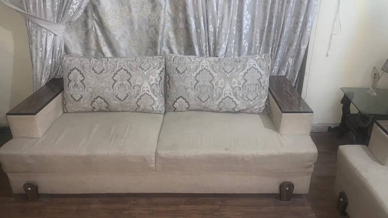 7 seater sofa off-white colour with wooden touch 0