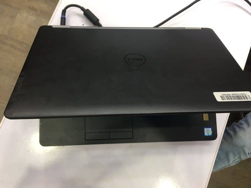 Dell E5570 1