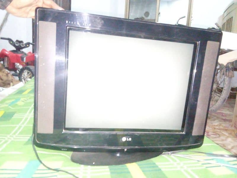 LG (TV) 1