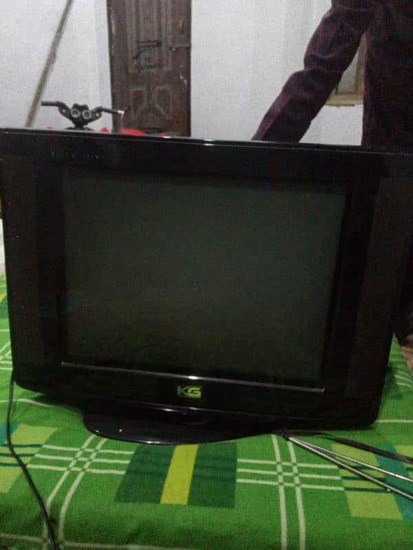 LG (TV) 4