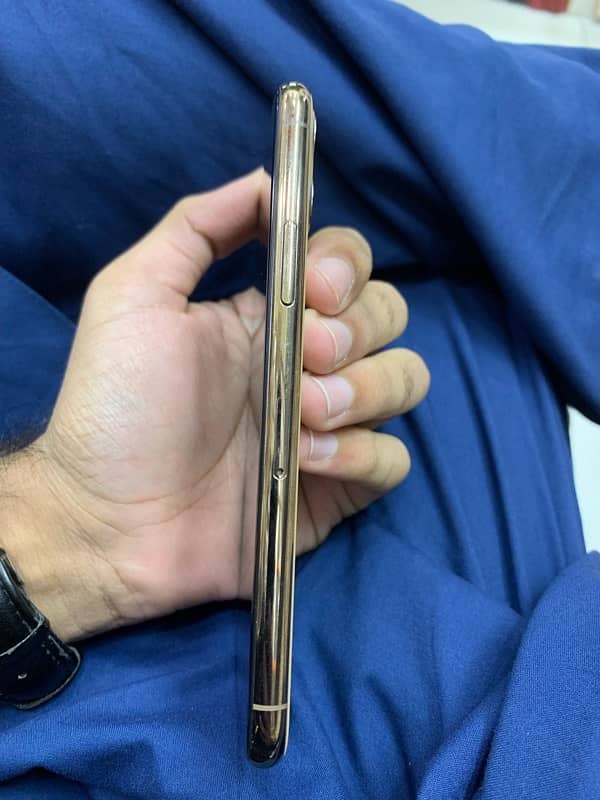 i phone 11 pro 256gb PTA 1