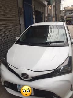 Toyota Vitz F 1.0cc Intelligent Package