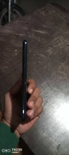 selling one plus n10 5g