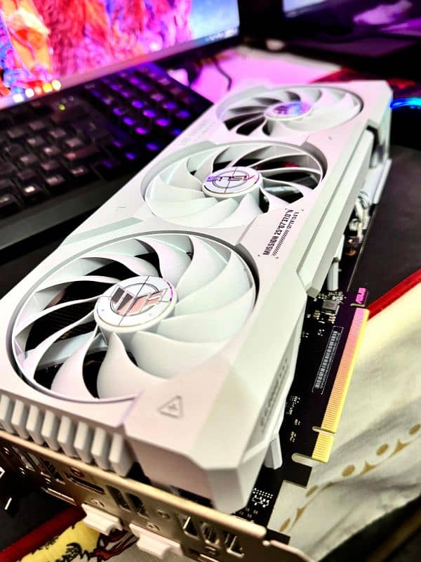 Rtx 4070ti super asus tuf white oc edition 4