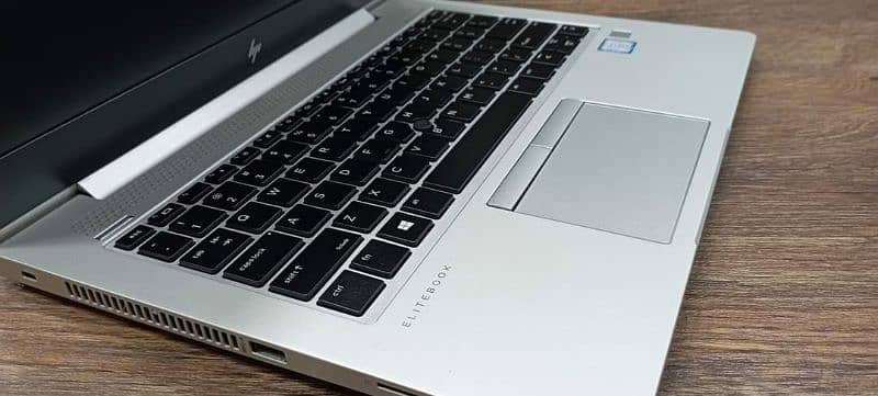 Hp EliteBook Core-i7 8th Gen with Hp New Logo 4