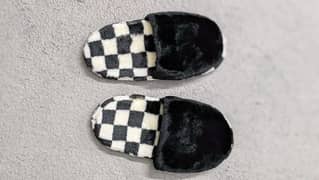 New warm slippers white and black check design