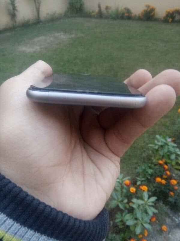 Iphone 6 10/10 Condition Original phone 3