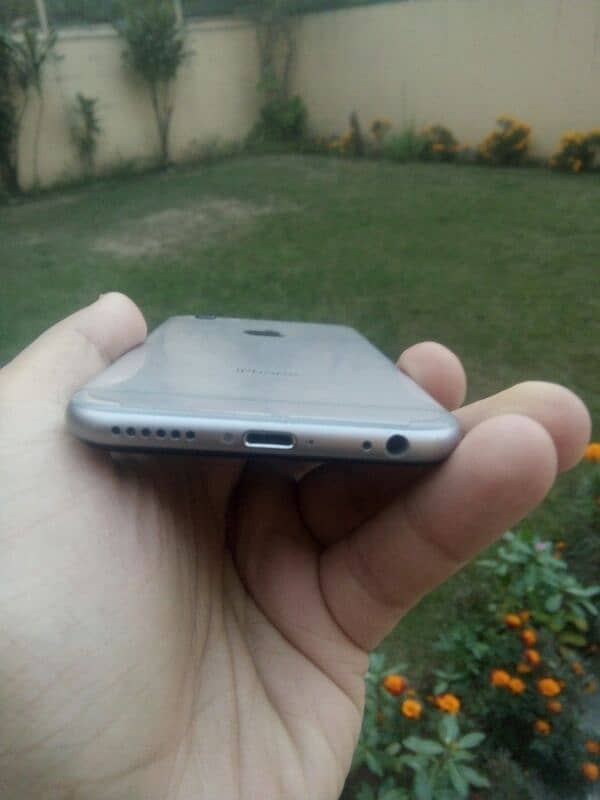 Iphone 6 10/10 Condition Original phone 7