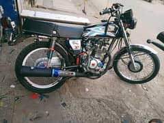 honda 125 modified 10/10 condition golden nmbr all punjab registred