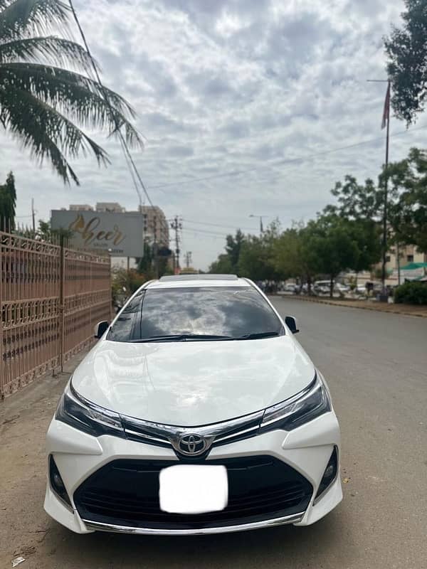 Toyota Altis Grande 2018 4