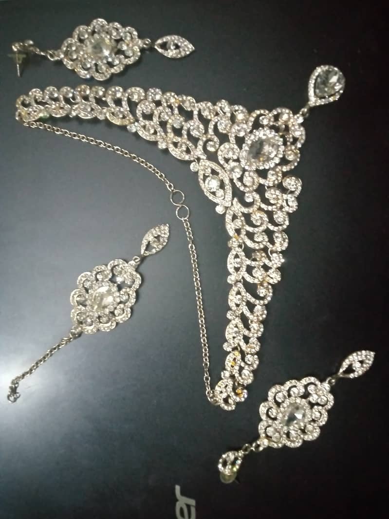 Jewellery set 1