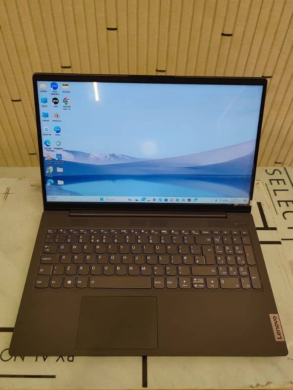 Lenovo 3 Core i5 11th Gen | 512Gb Nvme 8Gb DDR4 | 15.6 inch 1920×1080 2