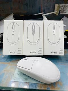 Monster Branded Mouse (wireless ) Off White Colour Good quality