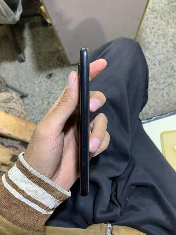 Google Pixel 4a 4