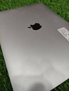 Apple MacBook Pro A2289 13 Inches Core i5