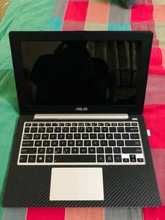 Asus Laptop 4gb 360gb