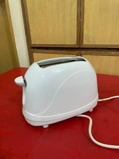 Woolworths Essentials 2 Slice Toaster, Imported