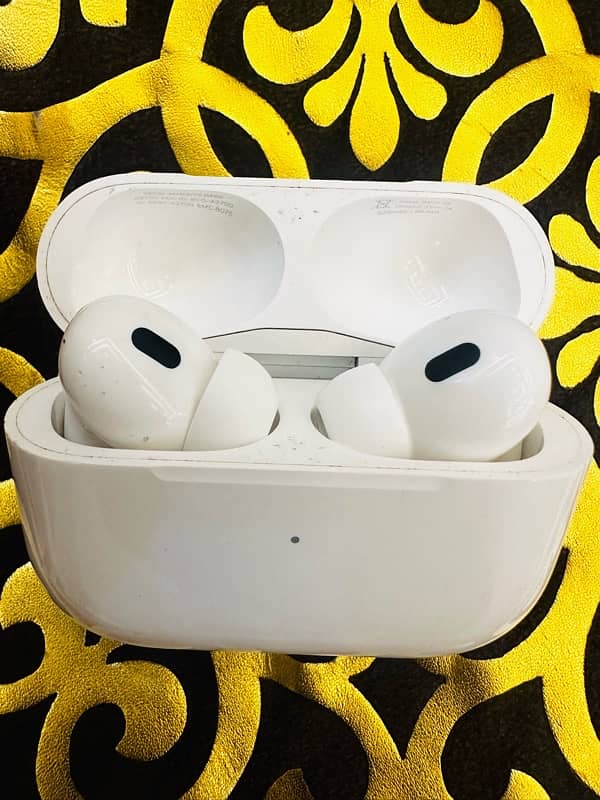 Apple Airpods Pro 2 (Lightening) 3