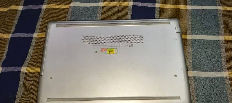 hp laptop i5-8th gen 15-da0059ne 7