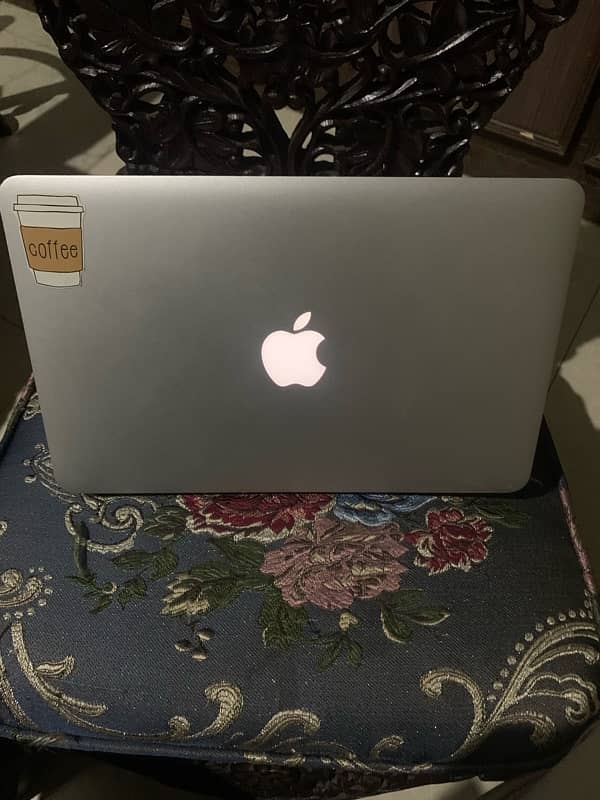 Apple Macbook Air 1