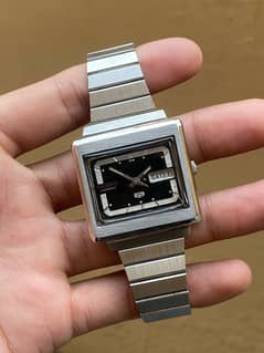 VINTAGE SEIKO 5 Automatic Mens WristWatch