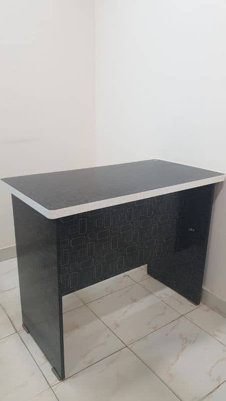 2 Office tables for sale 2