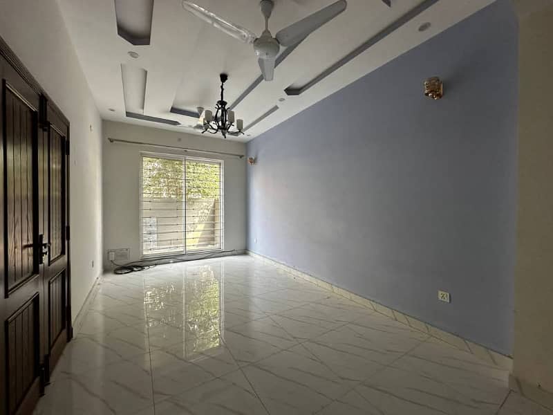 10 Marla double storey House for rent Nasheman colony Multan 12