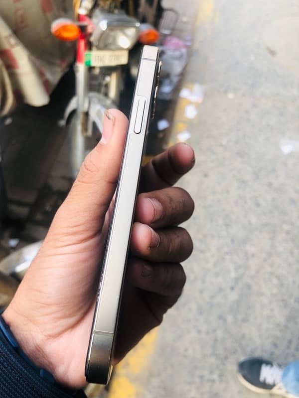 I phone 12 pro 128gb Dual PTA  approved 3