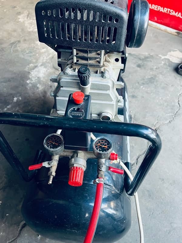 Automatic Air Compressor made in china 1