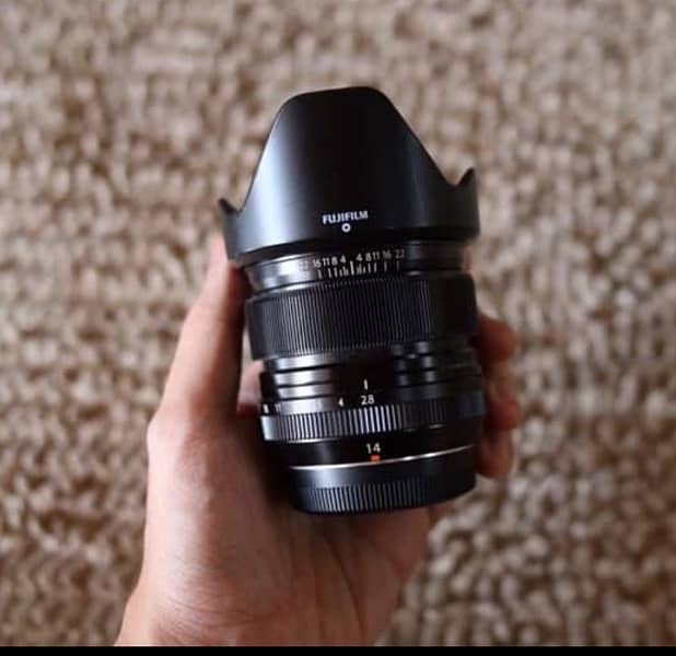 Fujifilm 14mm f2.8 condition 10/10+ 0