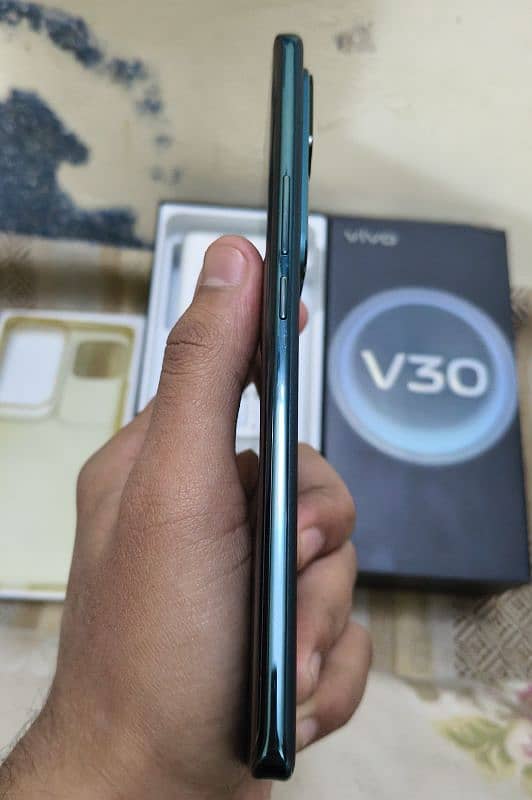 Vivo V30 5g With Complete Box 3