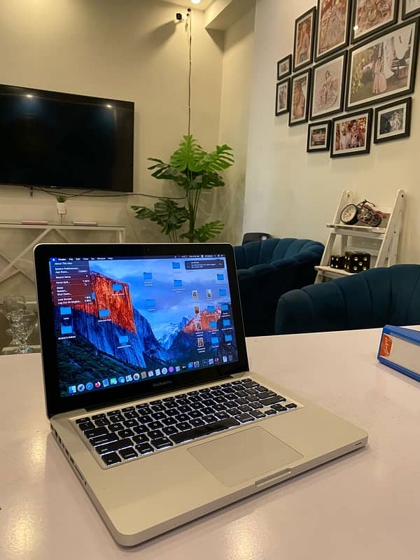 Macbook Pro core i5 0