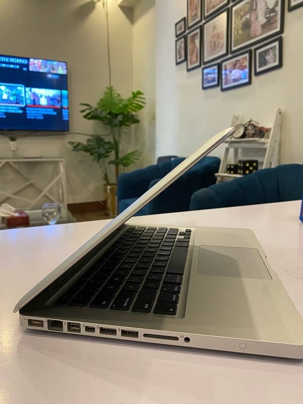 Macbook Pro core i5 2