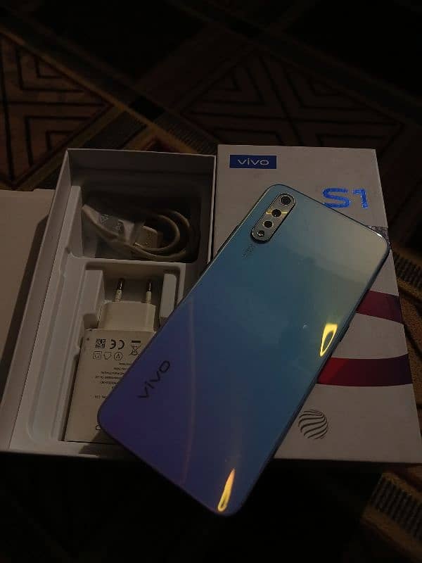 vivo s1 4gbram 128gbrom just like new 5