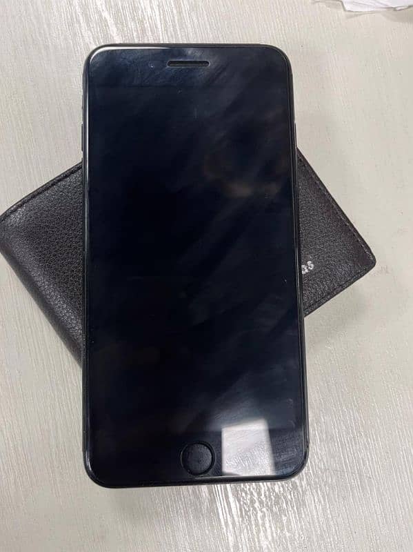 iphone 7 plus 128 Jenuine condition 1